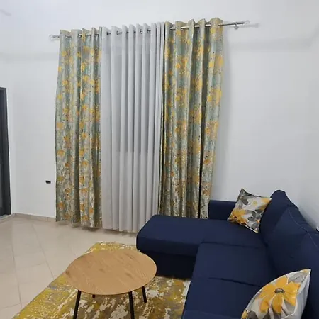 Cosy Gateway In * 地拉那